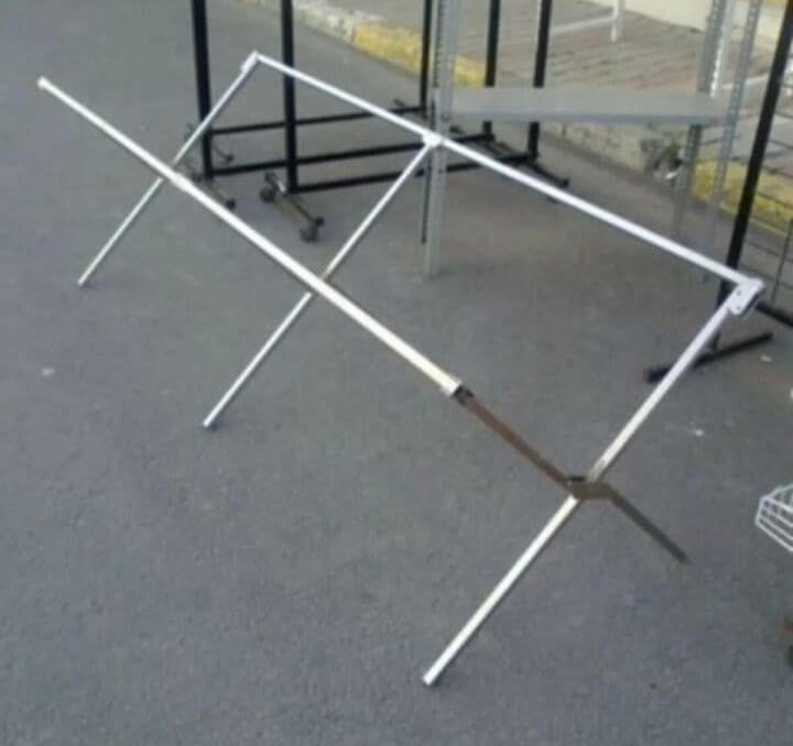 Pazar Tezgahı, Kampet Demiri ve Tahtası